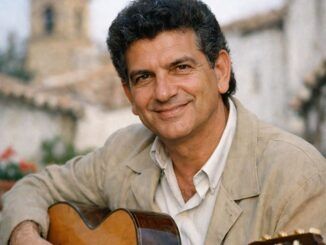 Hace ya 25 años que nos dejó físicamente Carlos Cano aunque para los que lo amamos sigue presente