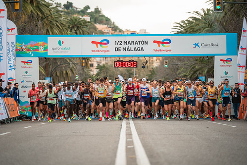 Quirónsalud, Proveedor Médico de Salud de la XXXV edición de la Total Energies Media Maratón Ciudad de Málaga Quirónsalud, Proveedor Médico de Salud de la XXXV edición de la Total Energies Media Maratón Ciudad de Málaga